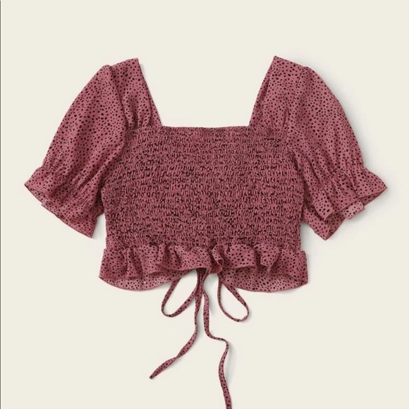 ❌ SOLD ❌ Ruched Puff Sleeve Crop Top - Picture 2 of 4